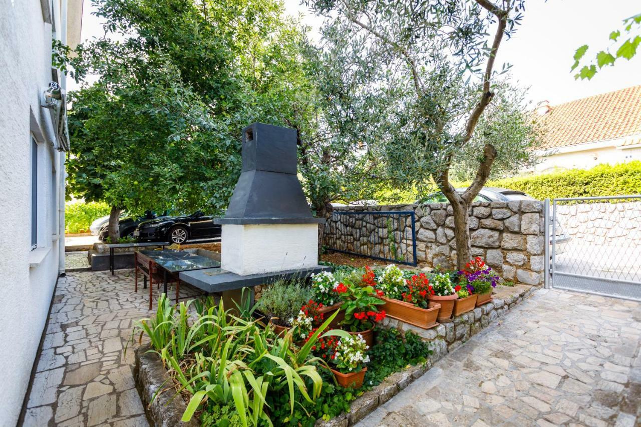 Marie I Nikola Apartment Krk Town Exterior photo